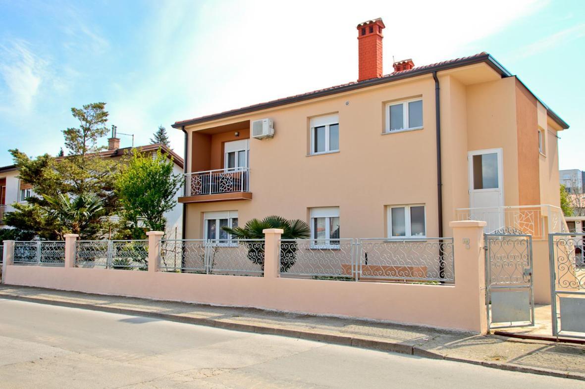 Apartment Kris Pula Exterior foto